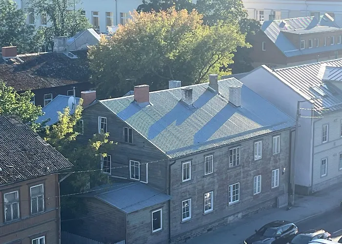 Apartman Freshly Renovated Bathroom! Luna Budget Cozy Juhkentali 42 Near Centre Airport Next To The Bus Station Tallinn