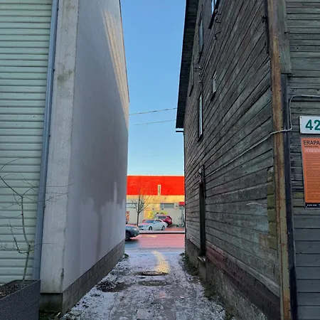 Apartment Freshly Renovated Bathroom! Luna Budget Cozy Juhkentali 42 Near Centre Airport Next To The Bus Station Tallinn